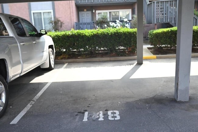 Building Photo - 23306 Marigold Ave