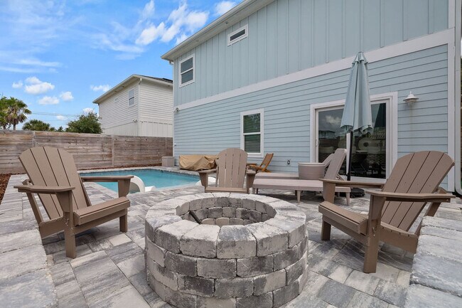 Building Photo - 6824 A1A S