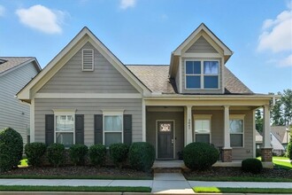 Building Photo - 3047 Patriot Square SW