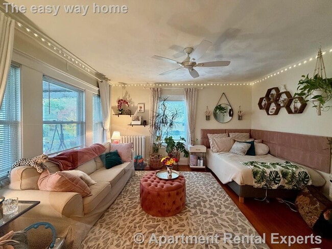 Building Photo - 134 N Union St