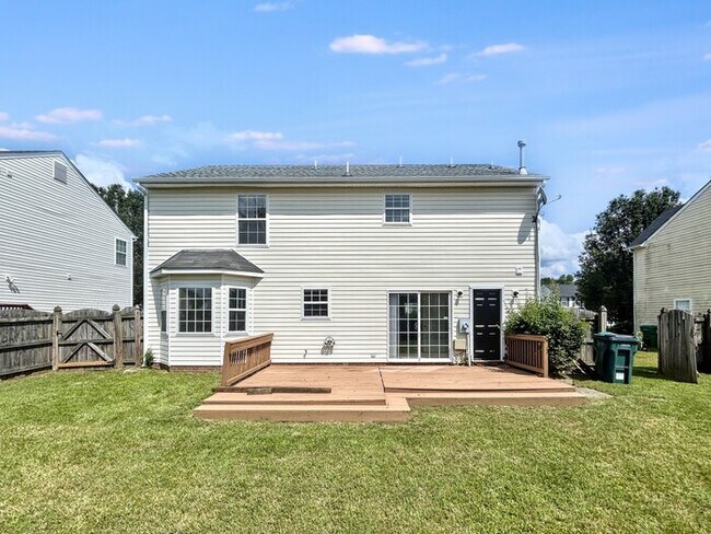 Building Photo - 6432 Goldenrod Ct