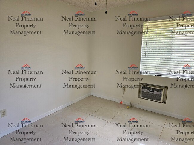 Building Photo - 2 Bed 1 Bath, One parking Condo Hoomaka Vi...