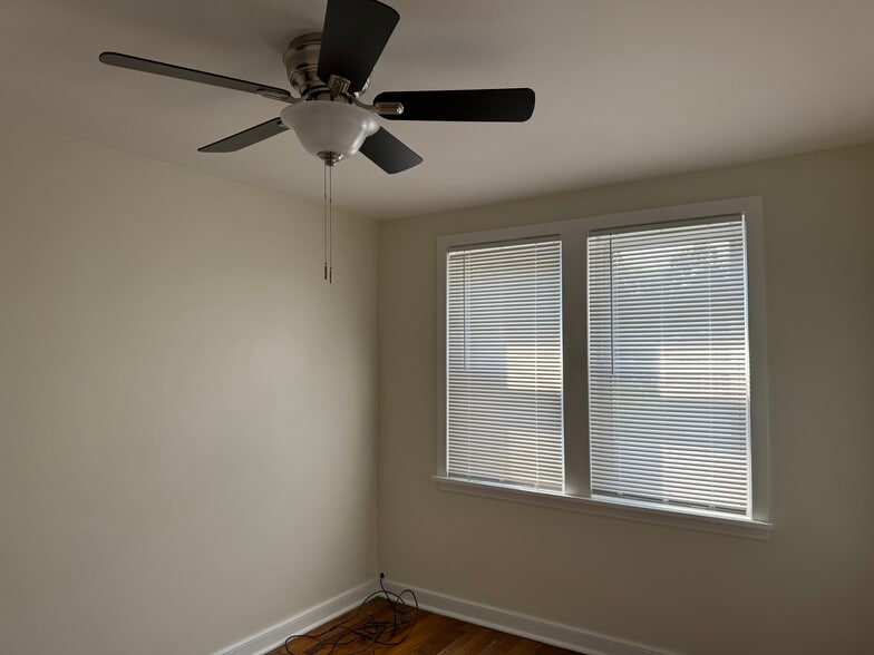 Bedroom 1 - 825 Saint Joseph St