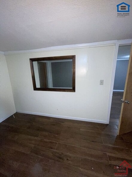 Building Photo - 4212 Ivy Ave