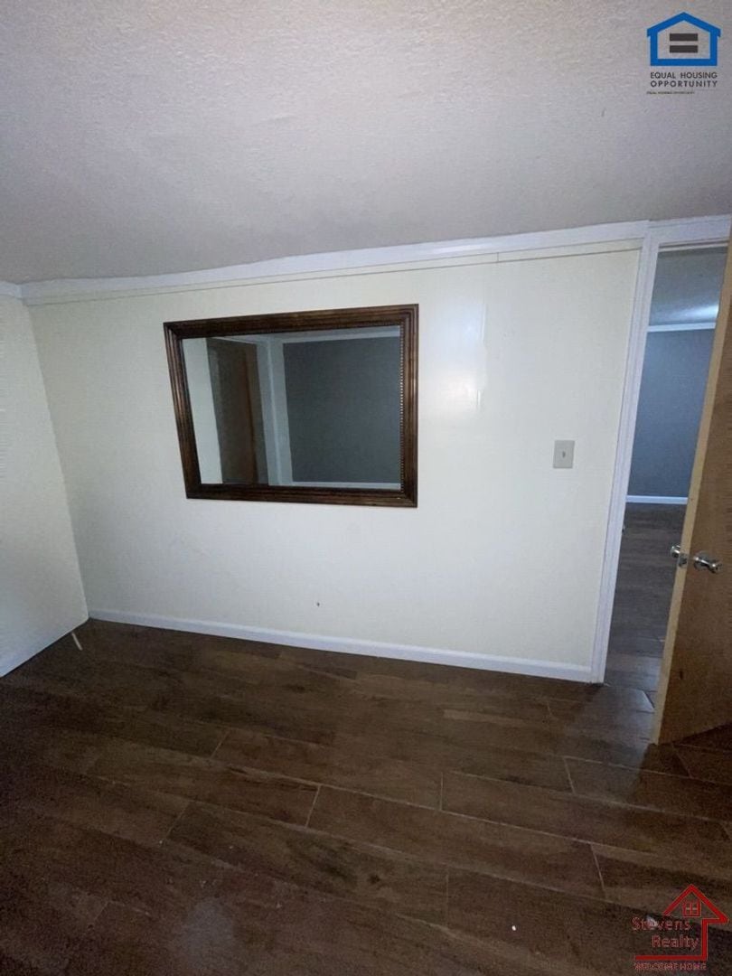 Building Photo - 4212 Ivy Ave