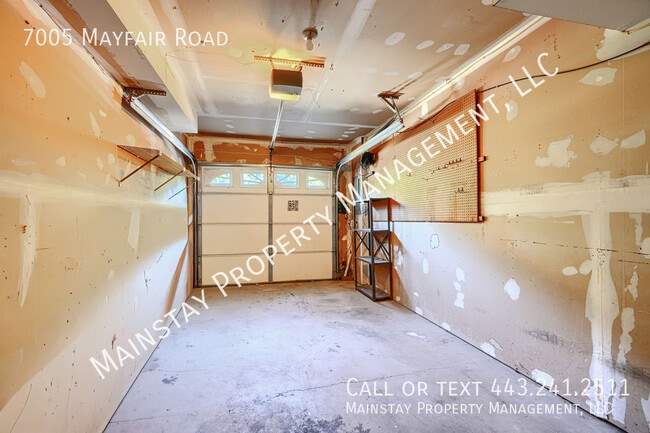 Building Photo - 7005 Mayfair Rd