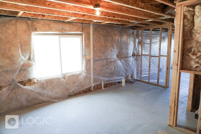 Building Photo - 15180 Gunpowder Ct
