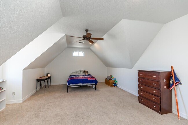 Building Photo - 7790 Deer Chase Dr