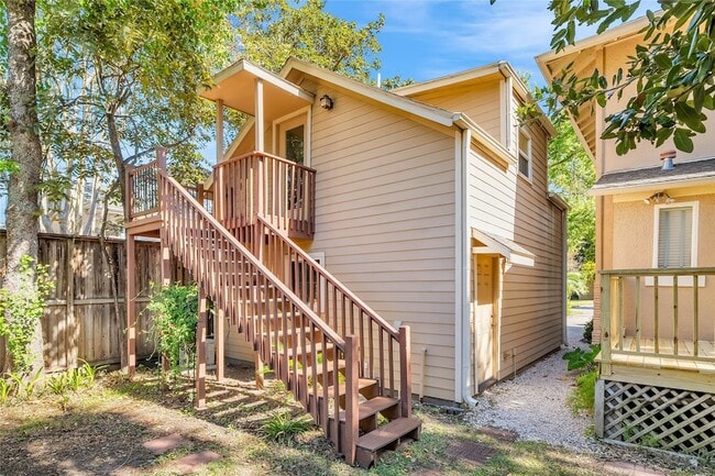 Building Photo - 1117 Harvard St