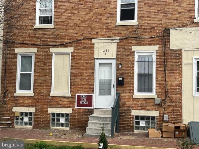 Primary Photo - 1223 S 10th St