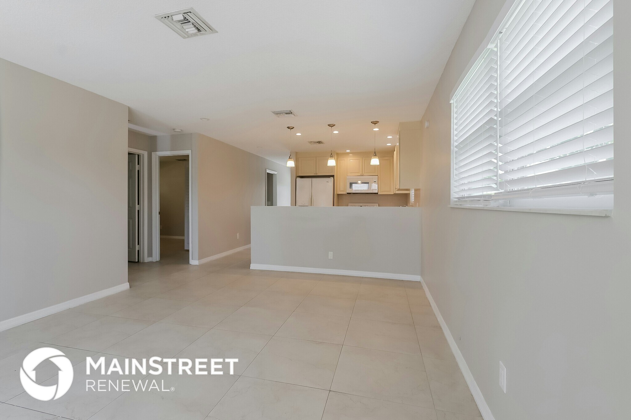 Building Photo - 3299 SE Garden St