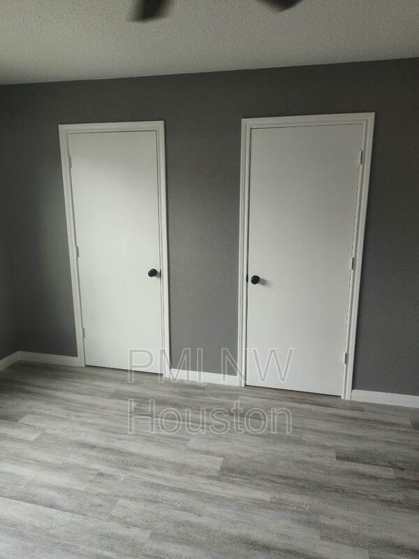 Building Photo - 2687 Gessner Rd