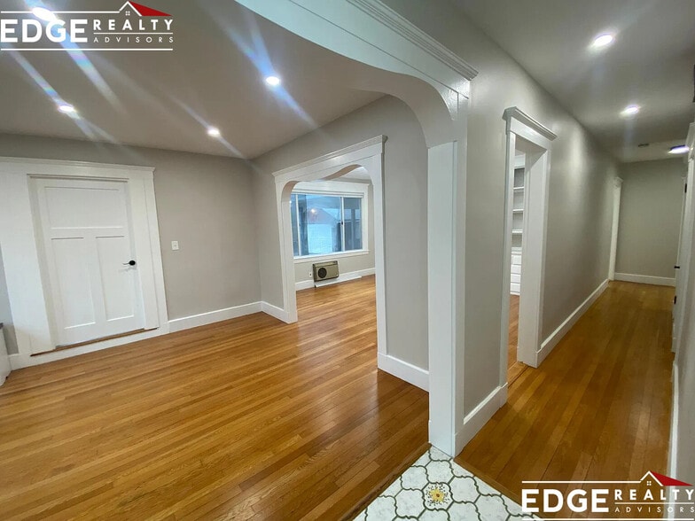 Building Photo - 78 Wallingford Rd