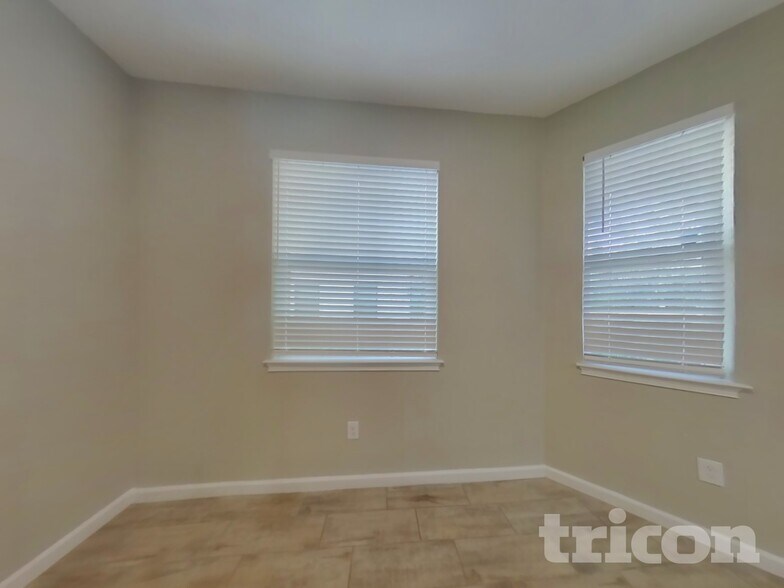 Building Photo - 12447 Trailhead Dr