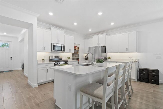 Building Photo - 5524 Little Path Dr