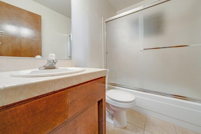 Building Photo - 4949 Steelhead Ln