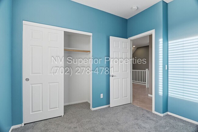 Building Photo - NW!! 4 Bedrooms!!! One Bedroom Down!!  Pool!!! Tankless Hot Water Heater!! Court yard at entrance...