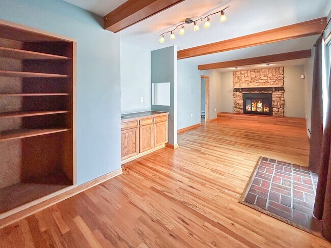 Building Photo - HISTORIC TWO-STORY HOME WITH CHARMING FEAT...
