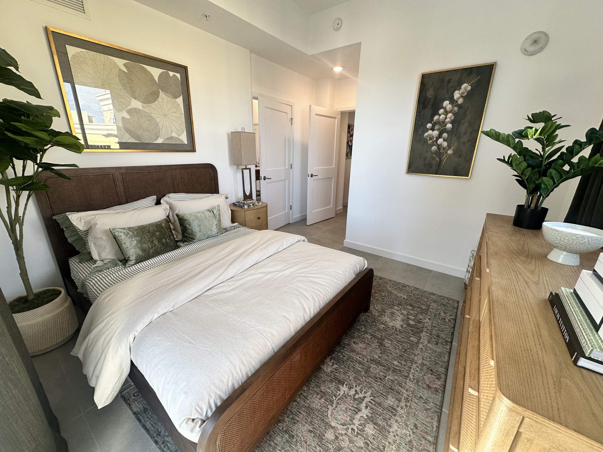 Building Photo - 2029 Monroe St