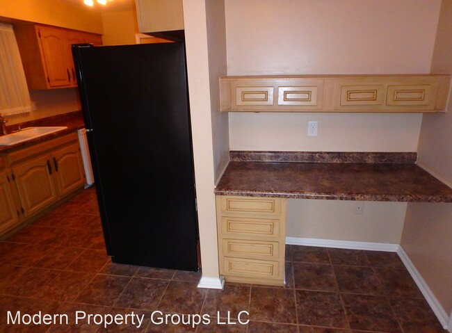 Building Photo - 4 br, 3.5 bath House - 3306 Martha Dr