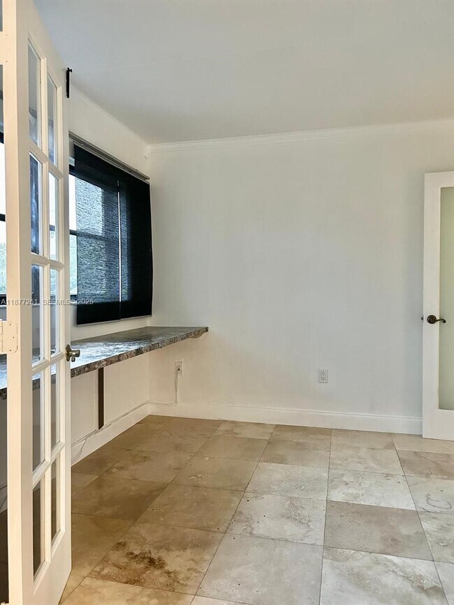 Building Photo - 701 NW 19th St