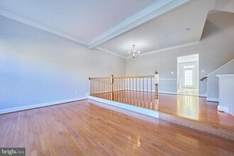 Building Photo - 685 Springhouse Square SE