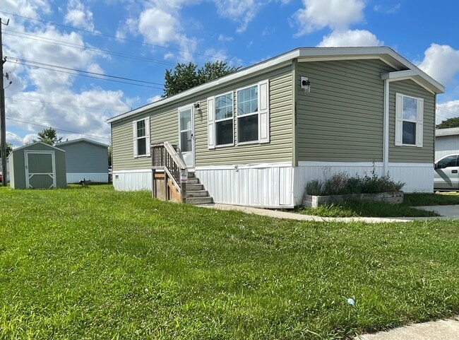Building Photo - 38033 Ducharme Dr