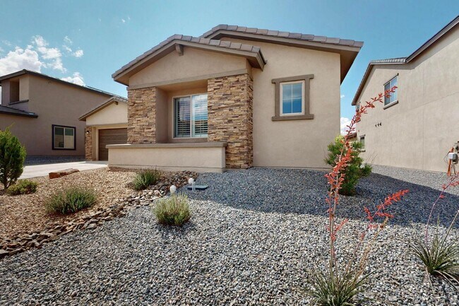 Building Photo - 1723 Mount Hood Trl NW