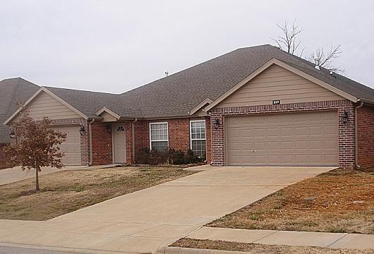 Primary Photo - 231 Copper Oaks Dr