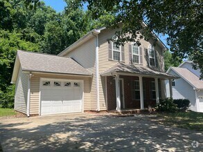 Building Photo - Great 3 Bed, 2.5 Bath house in University ...