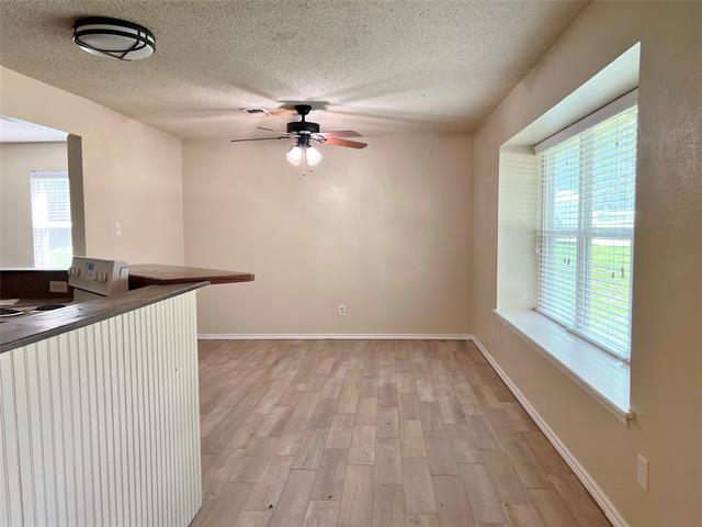 Building Photo - 508 Trail Lake Pl