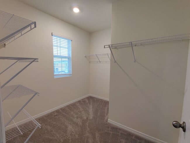 Building Photo - 32614 Canyonlands Dr