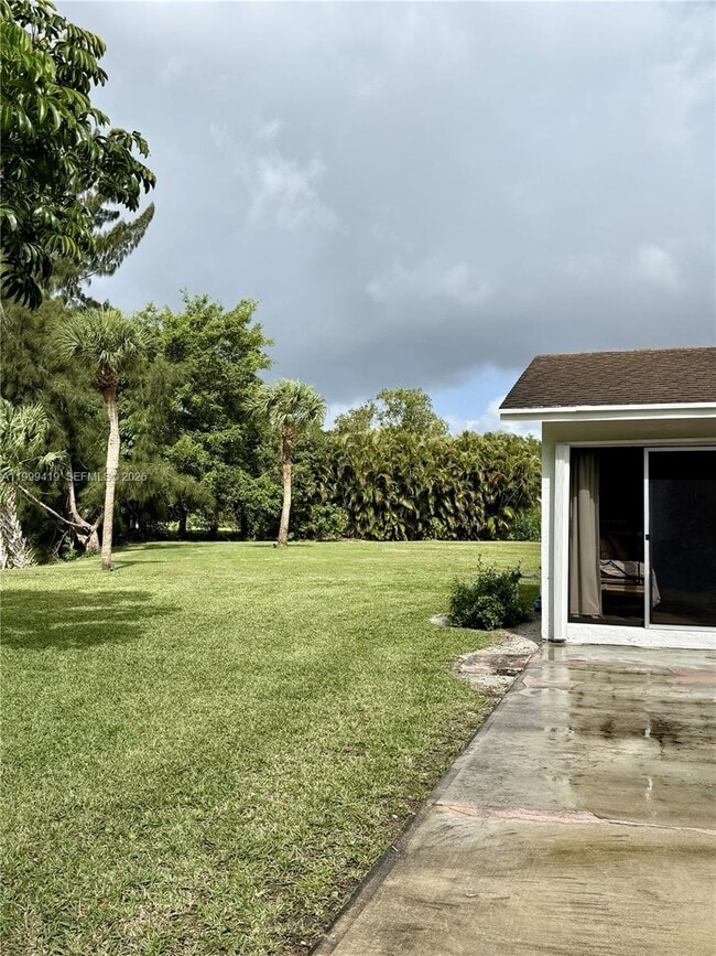 Building Photo - 625 Whippoorwill Terrace