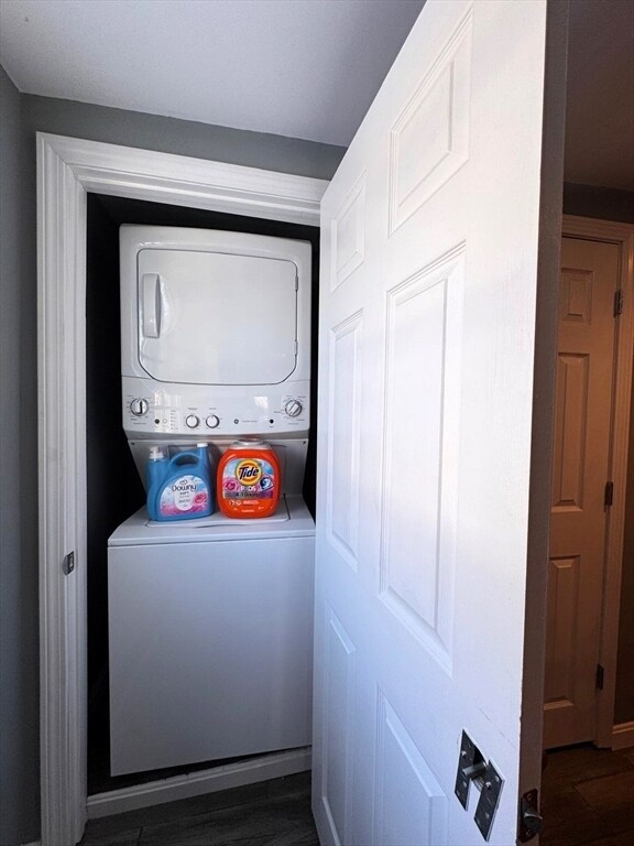 Building Photo - 60 Cedar St