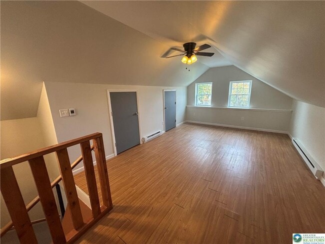 Building Photo - 654 Youngs Hill Rd