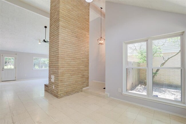 Building Photo - 3706 Echo Grove Ln