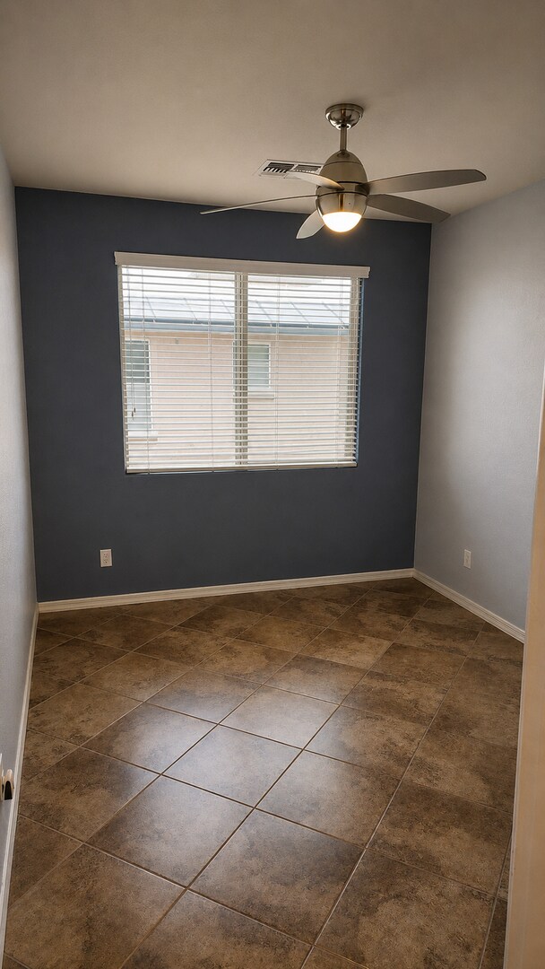 Building Photo - 26208 W Tina Ln