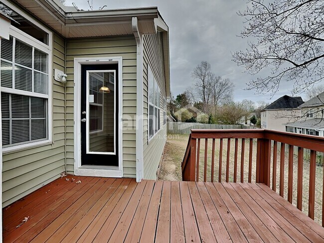 Building Photo - 112 Spalding Ln