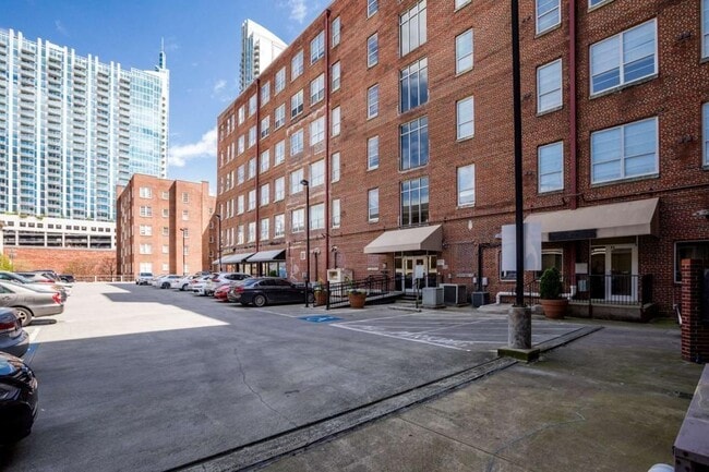 Building Photo - 800 Peachtree St NE