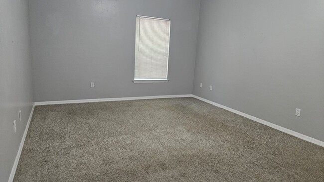 Building Photo - 110 SW 145th Dr