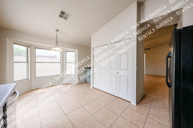 Building Photo - 23622 N 36th Dr