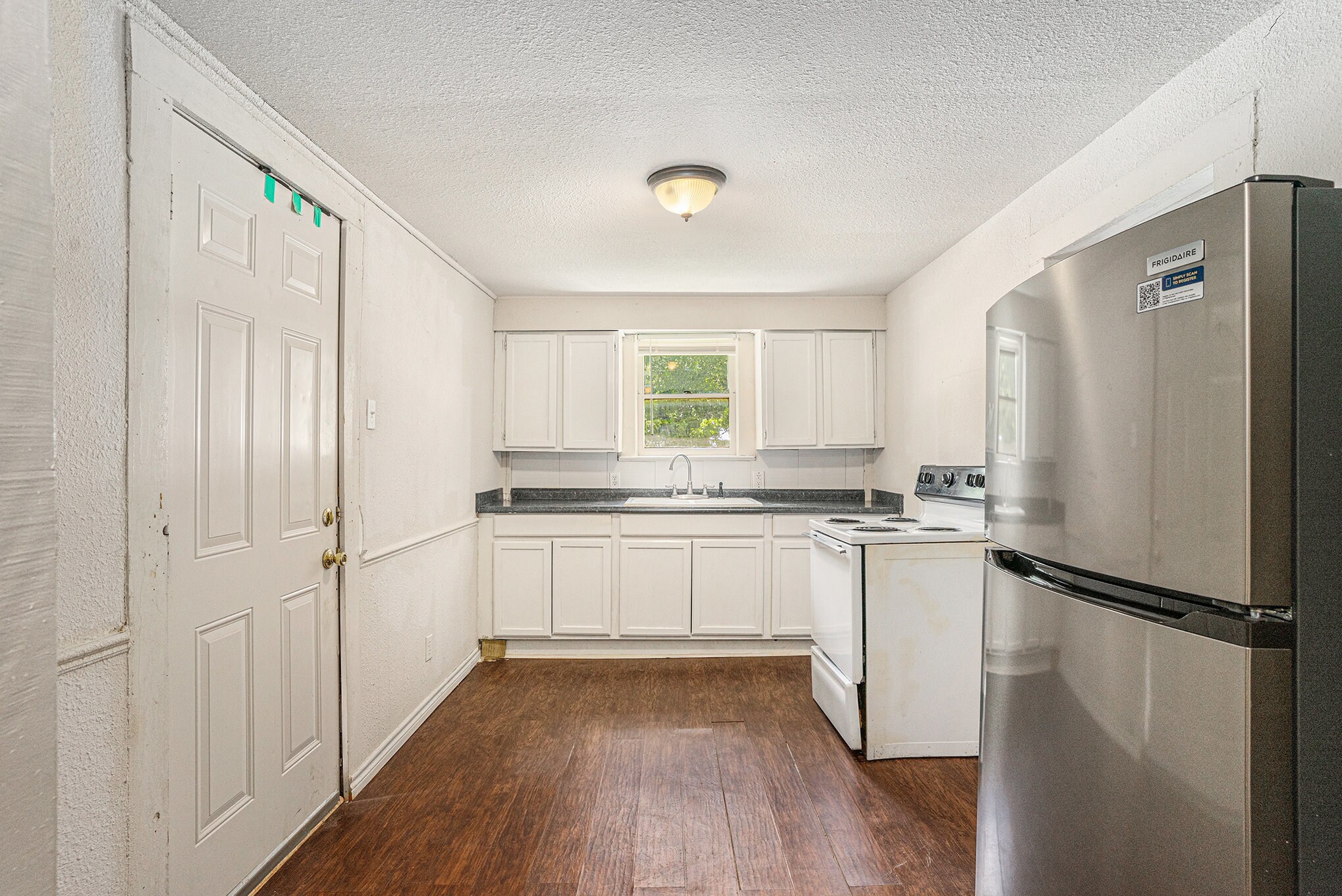 Building Photo - 111 W Atchley Ave