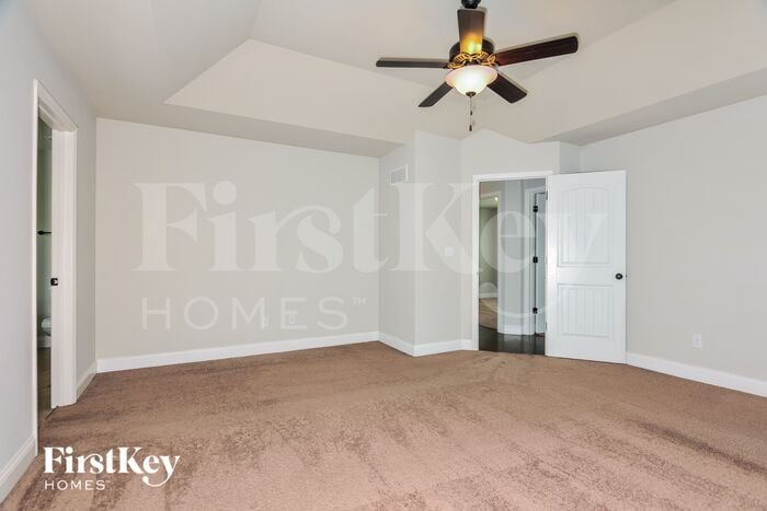 Building Photo - 1811 Barclay Trail Dr
