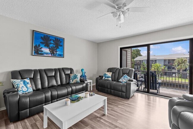 Building Photo - 386 Moorings Cove Dr