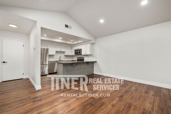 Building Photo - 7586 Waterwillow Dr