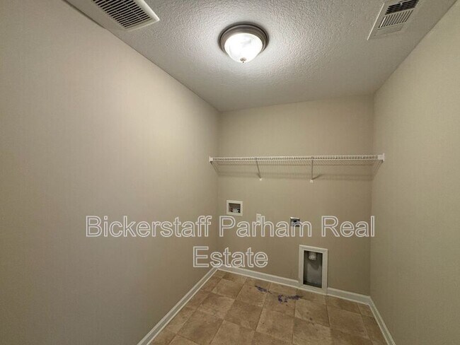 Building Photo - 159 Gregory Pl