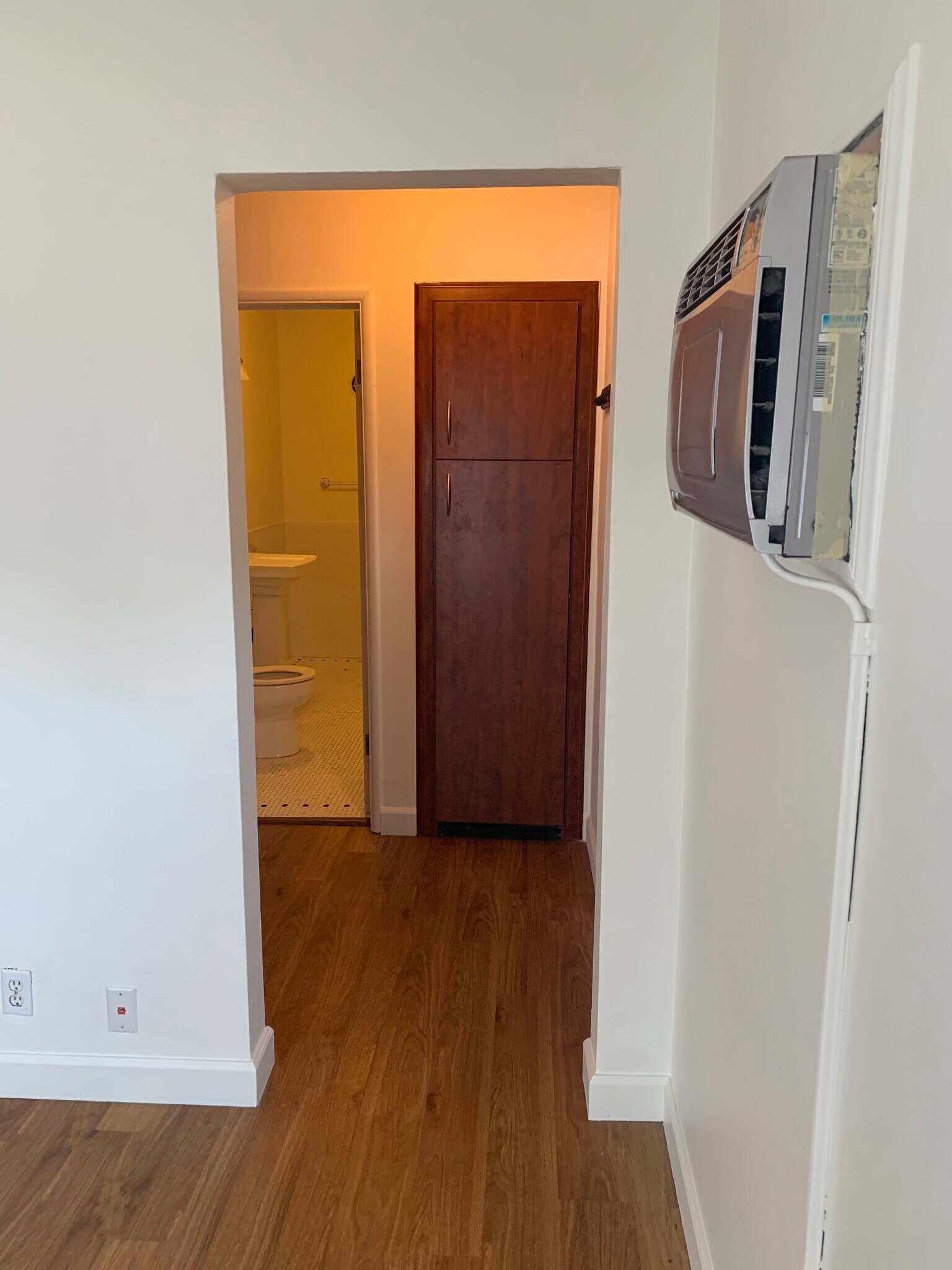 Hall - 7156 Lexington Ave