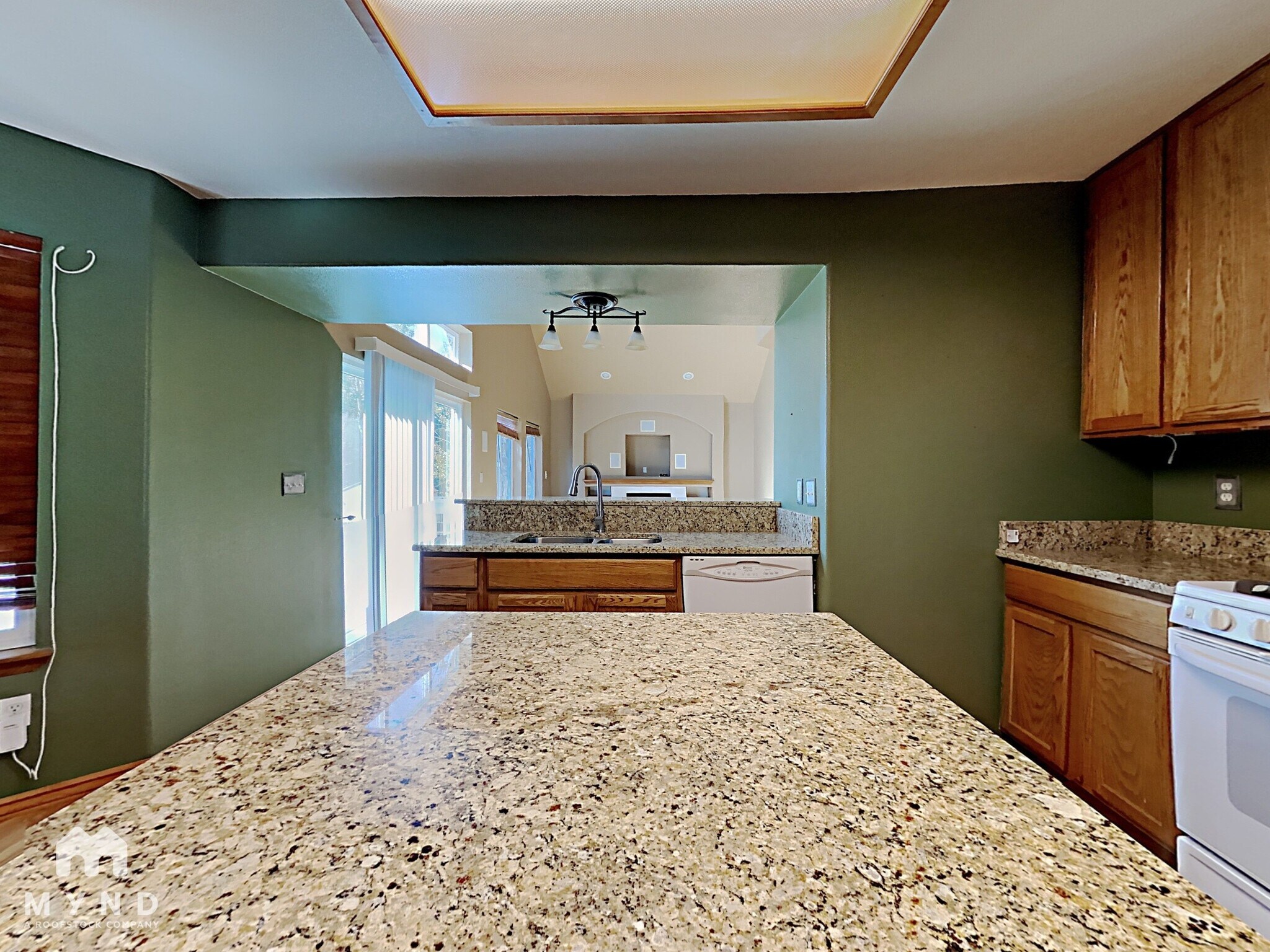 Building Photo - 5839 Instone Cir