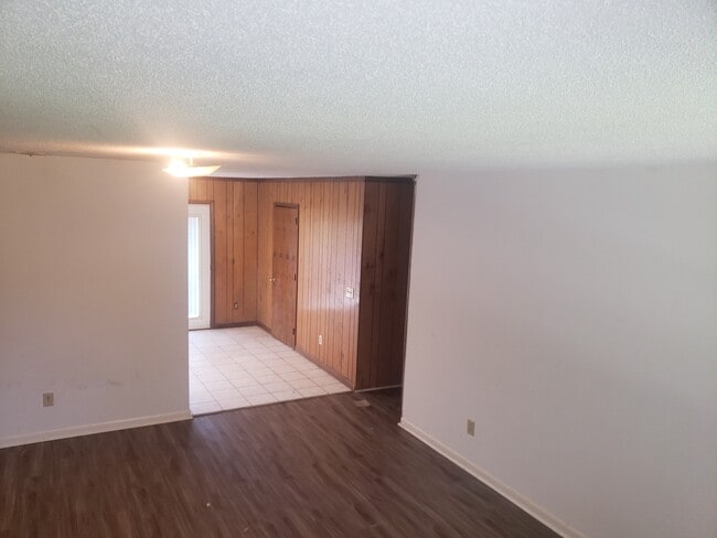 Building Photo - 5422 Sidbury Rd