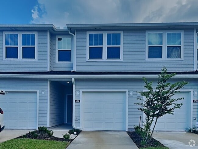 Building Photo - 654 Holly Lks Dr